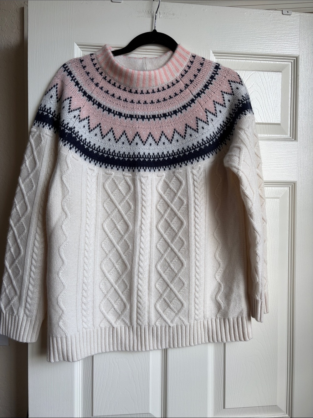 NWT JCrew 100% Cashmere Women’s Cream Cable Knit Sweater with Pink & Navy Yoke